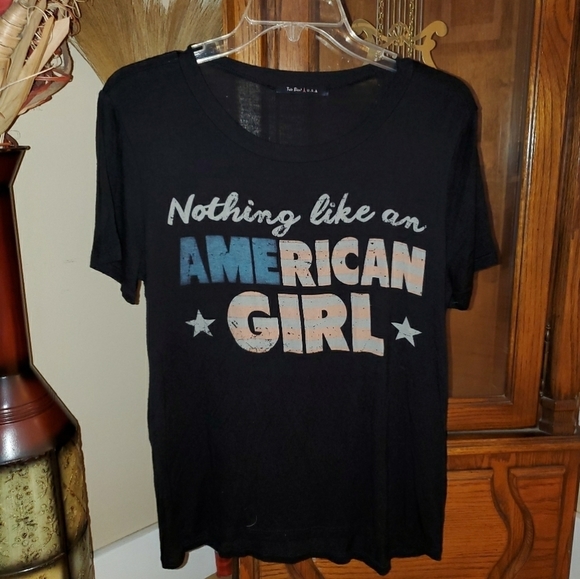 American Girl Women's Relaxed fit Graphic T-shirt - Picture 4 of 4
